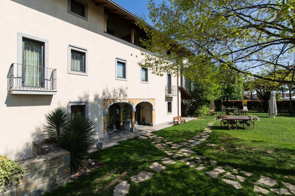 Albergo Da Nando Mortegliano Екстериор снимка